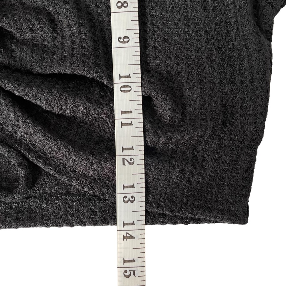 Elodie Waffle Knit Long Sleeve V-Neck Crop Top NWT - Picture 7 of 10